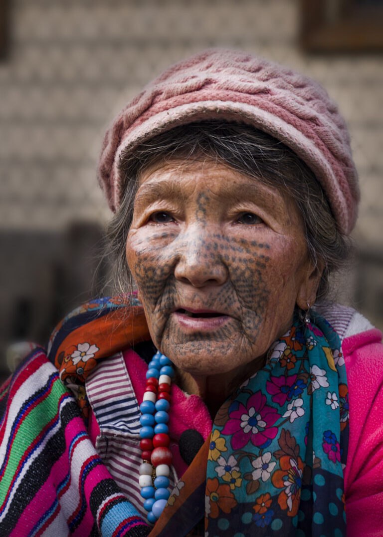 Luo Yun - Life-of-Face-tatooed-Women-10